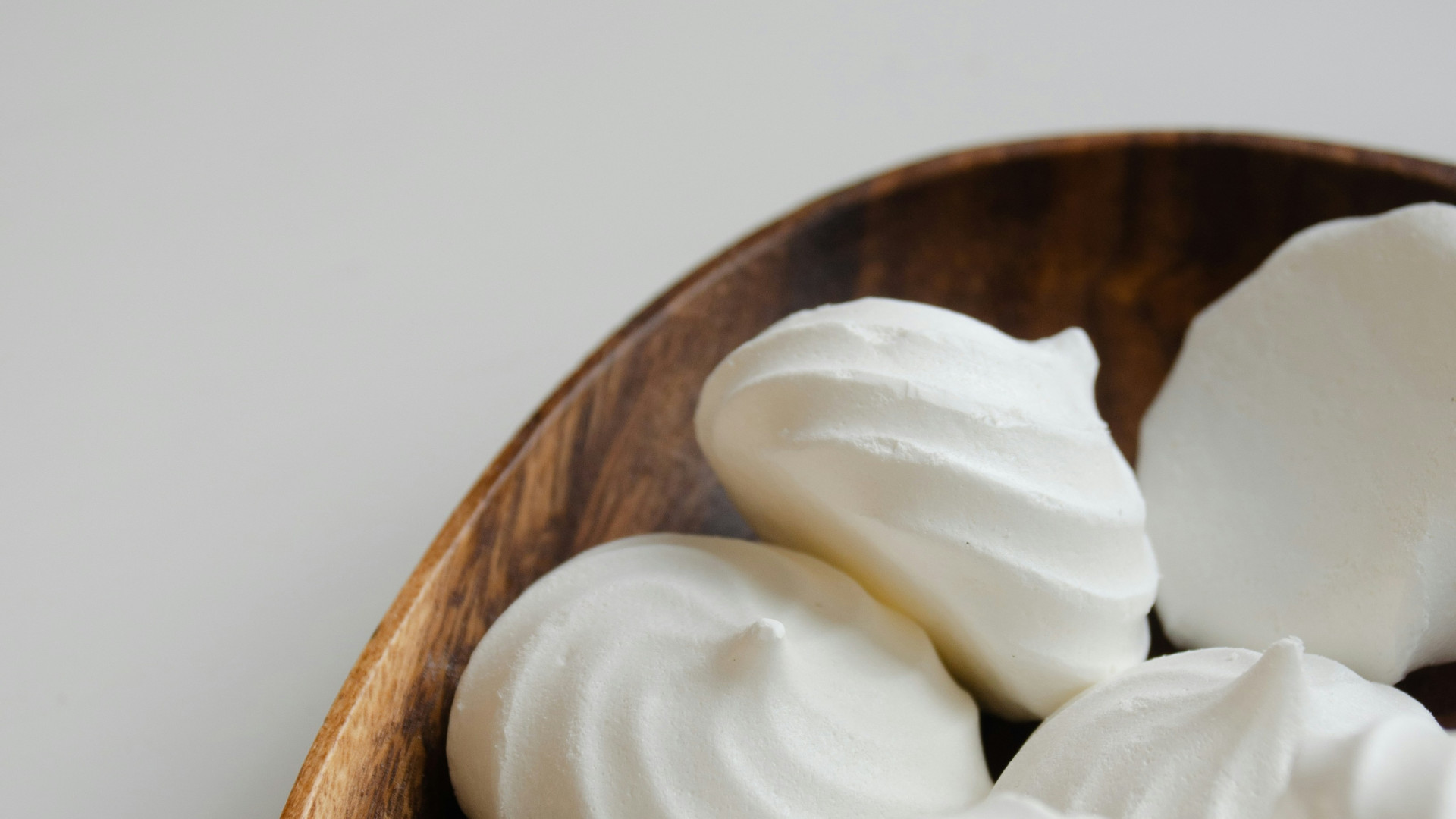 Meringue : l'ingrédient incontournable de vos desserts raffinés